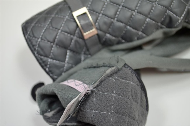 Szara rękawiczka damska pikowana