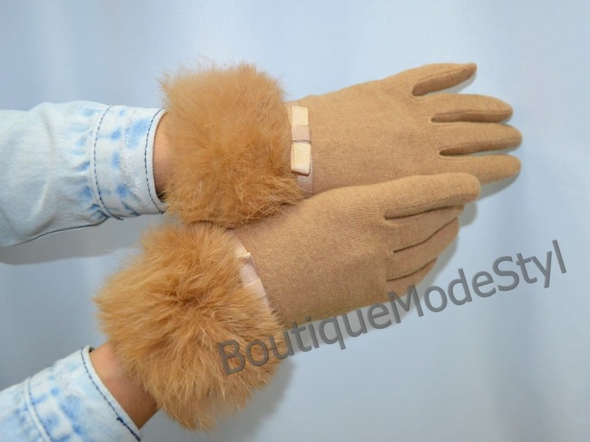 Beżowe długie rękawiczki całuski z królikiem