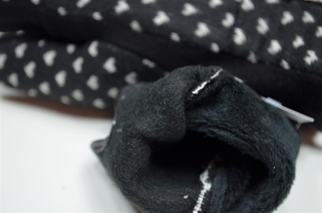 Rękawiczki damskie w serduszka z kiciusiem